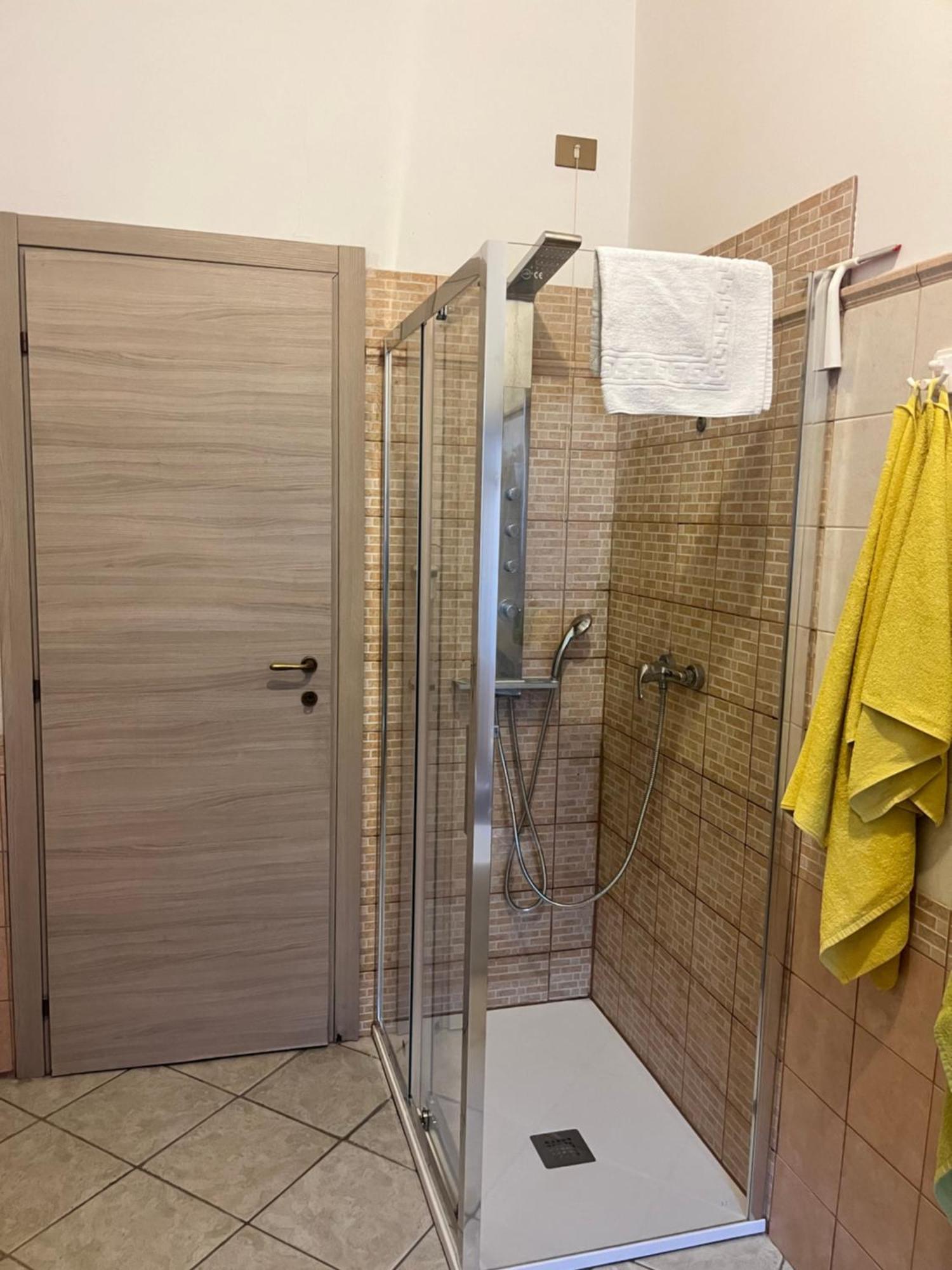 Casa Vacanze La Stazione Bracciano  Eksteriør billede